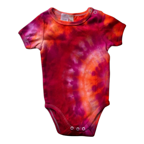 Short Sleeved Onesie (6-12 months)